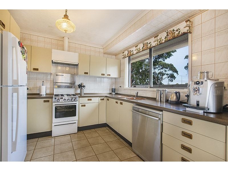 4 Sunderland Court, Seaford VIC 3198