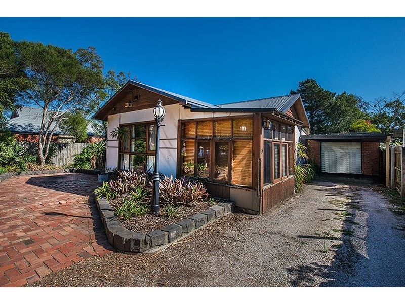 66 Kananook Avenue, Seaford VIC 3198