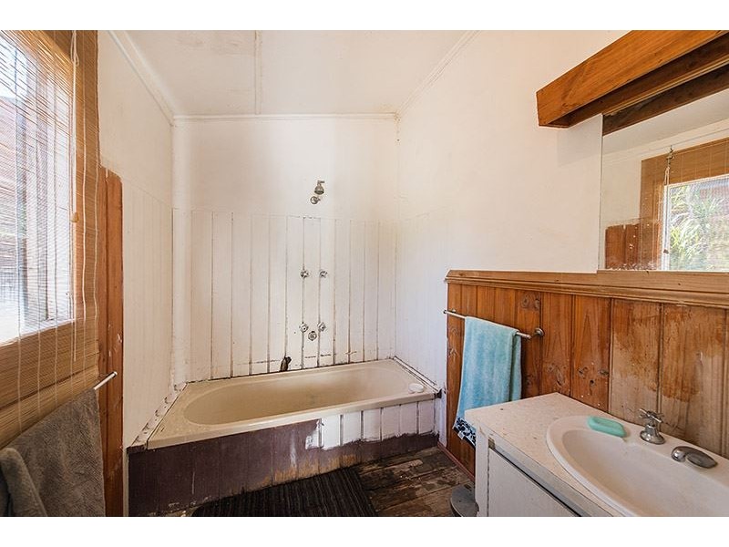 66 Kananook Avenue, Seaford VIC 3198