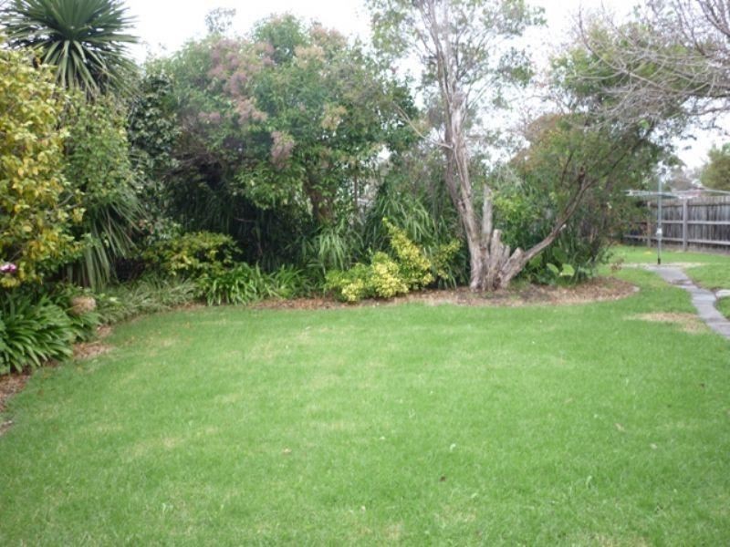 33 McKenzie Street, Seaford VIC 3198