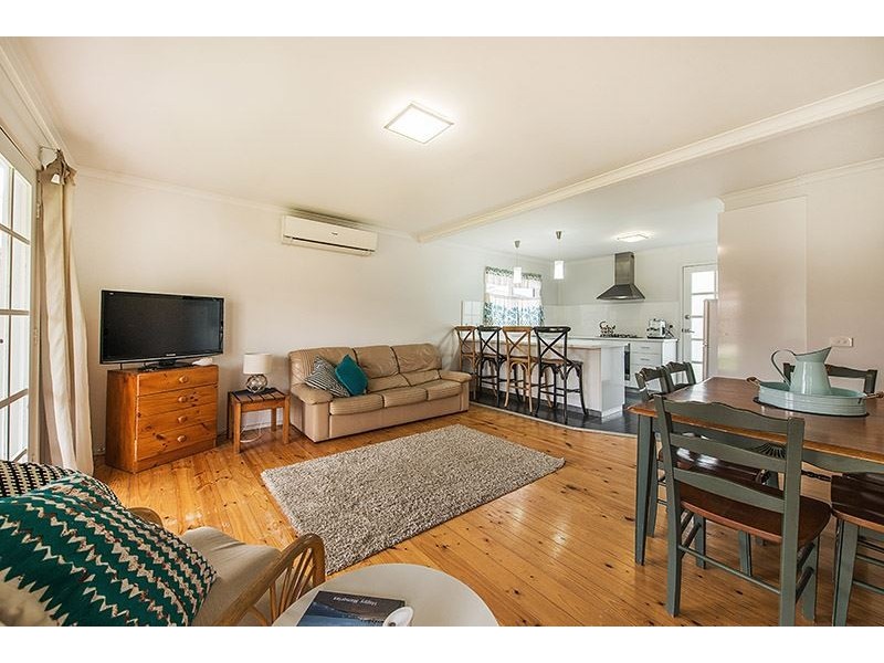 2/13 True Avenue, Carrum VIC 3197