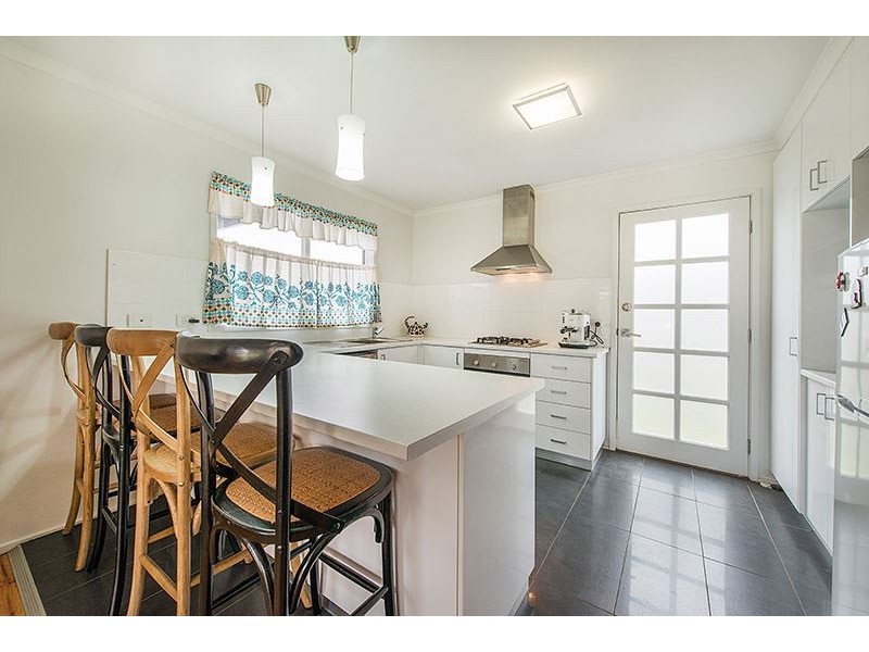 2/13 True Avenue, Carrum VIC 3197