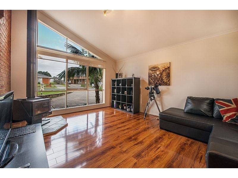60 Rowellyn Avenue, Carrum Downs VIC 3201