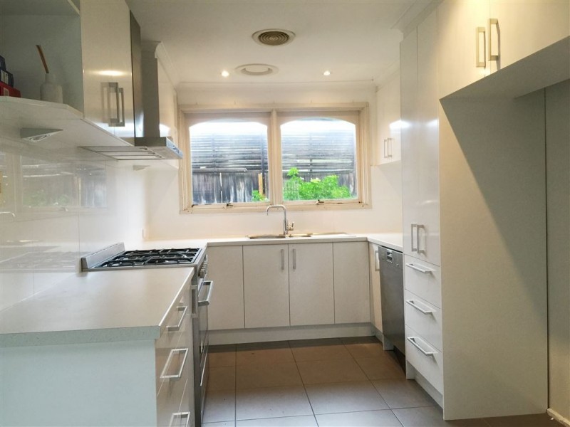 10 James Street, Seaford VIC 3198