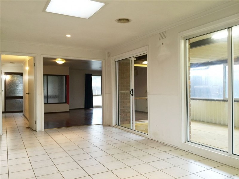 10 James Street, Seaford VIC 3198