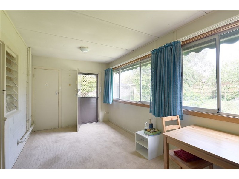 2 McCulloch Avenue, Seaford VIC 3198