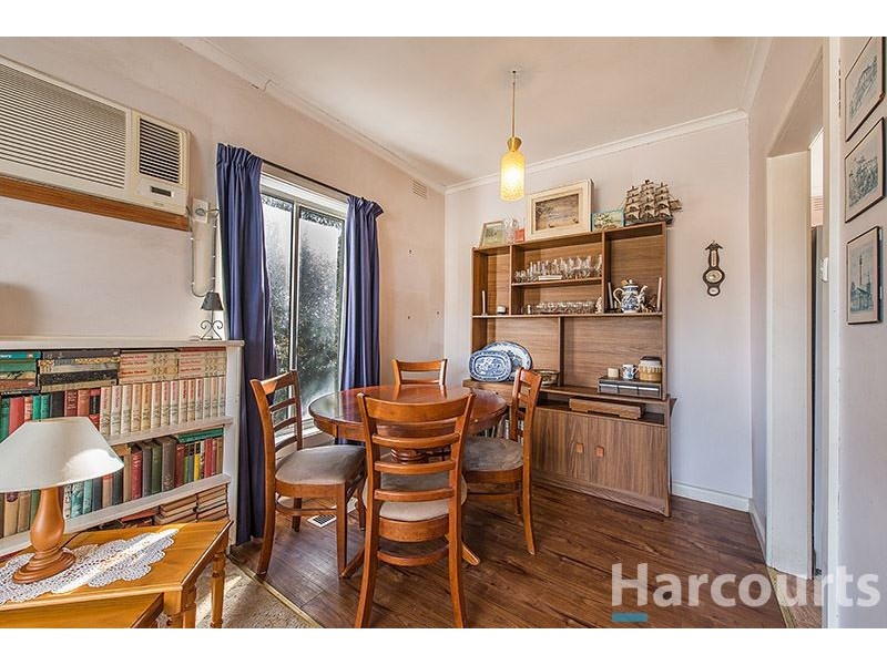 21 Burrawong Ave, Seaford VIC 3198