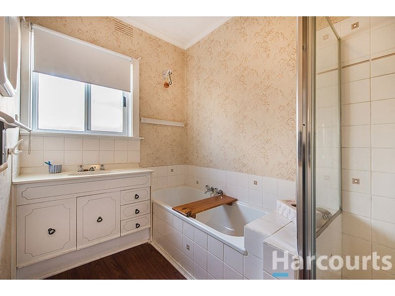 21 Burrawong Ave, Seaford VIC 3198