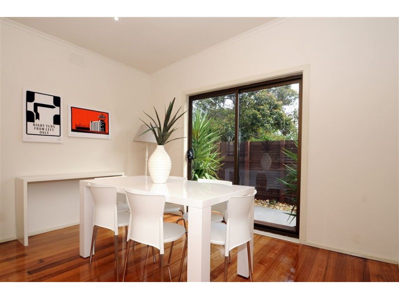 1/2 Wynnstay Road, Seaford VIC 3198