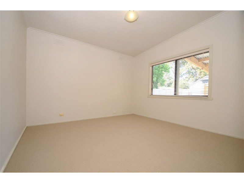 1/2 Wynnstay Road, Seaford VIC 3198