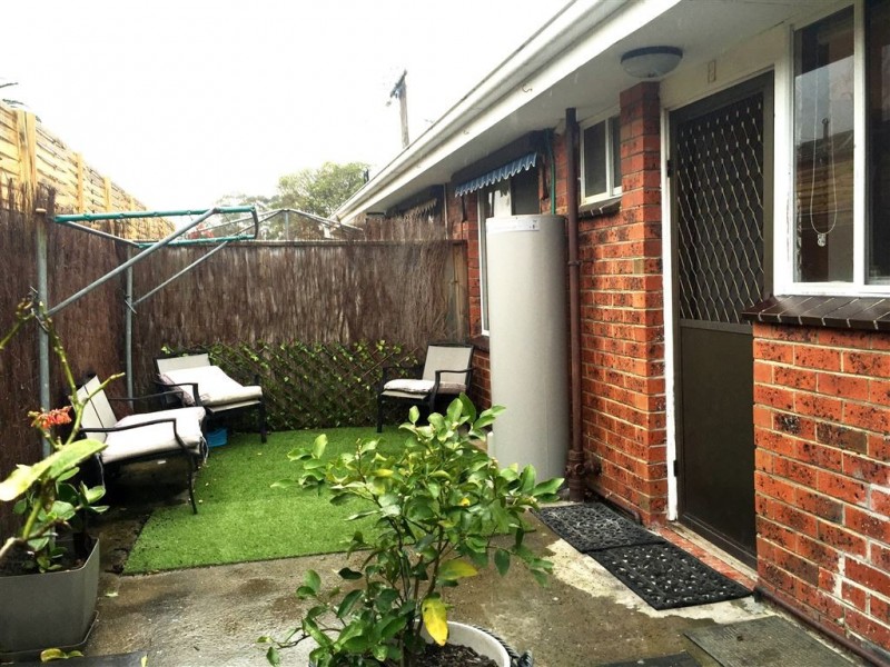 2/1 Braemar Steet, Seaford VIC 3198
