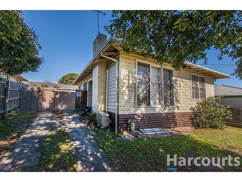 42 Frome Avenue, Frankston VIC 3199