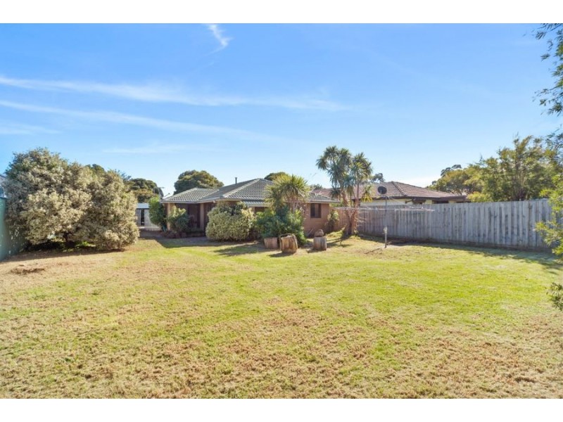 22 McBride Crescent, Seaford VIC 3198