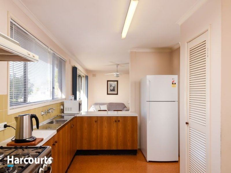 22 Emanuel Drive, Seaford VIC 3198