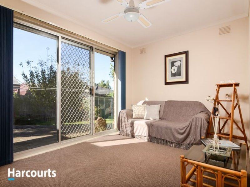 22 Emanuel Drive, Seaford VIC 3198