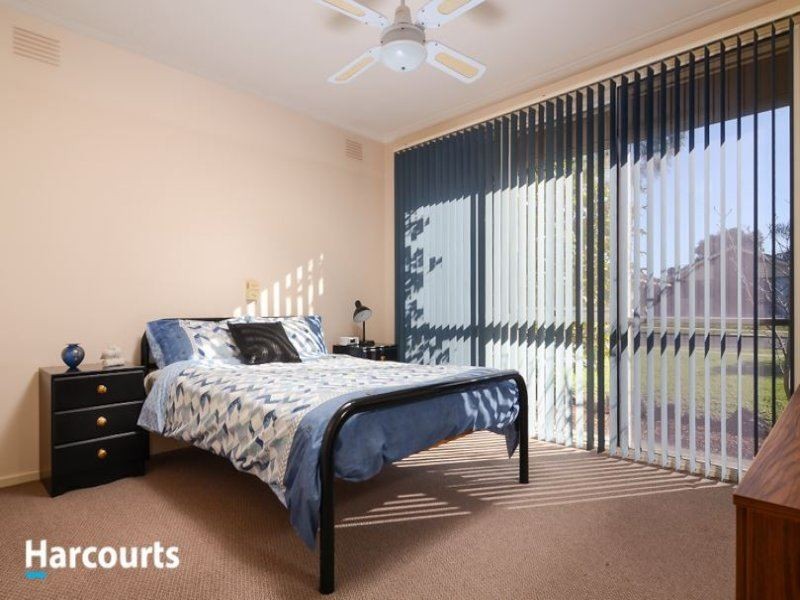 22 Emanuel Drive, Seaford VIC 3198