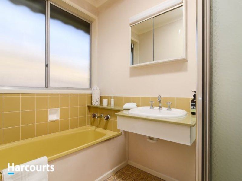 22 Emanuel Drive, Seaford VIC 3198