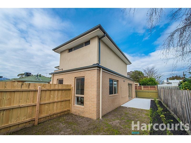 2/1 Wilson Grove, Seaford VIC 3198