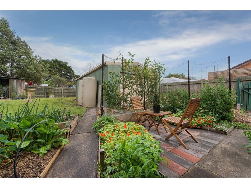 6 Brunning Crescent, Frankston North VIC 3200