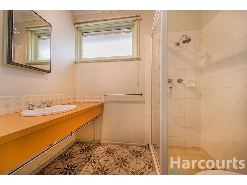 11 Ashworth Drive, Seaford VIC 3198