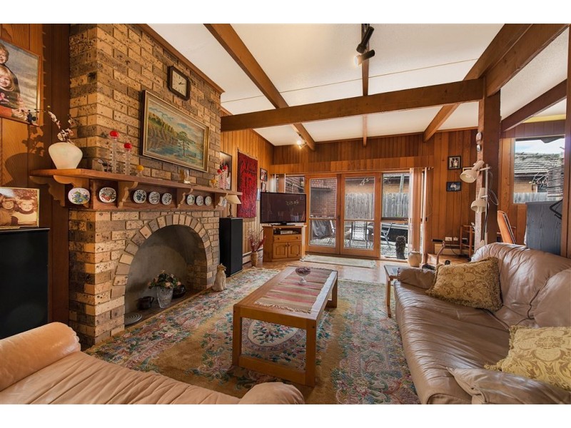 10 Selsey Street, Seaford VIC 3198