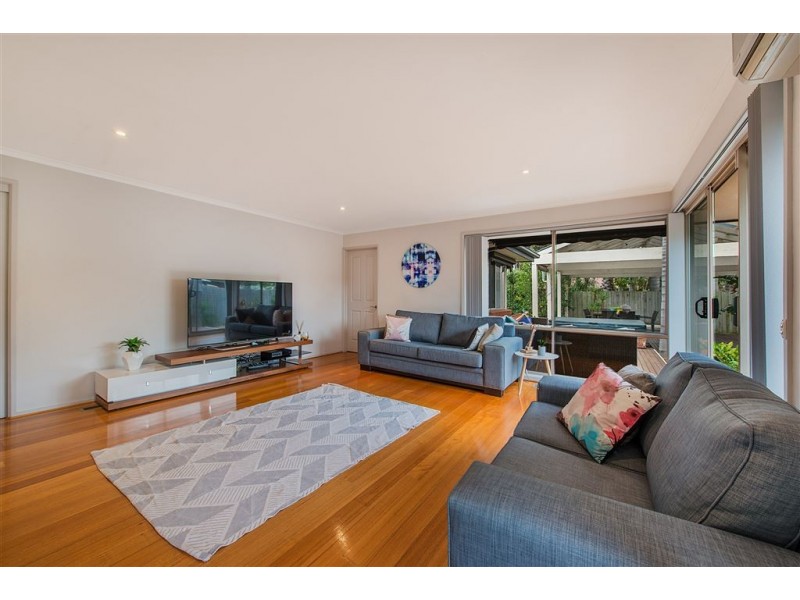 9 Lexton Crt, Seaford VIC 3198