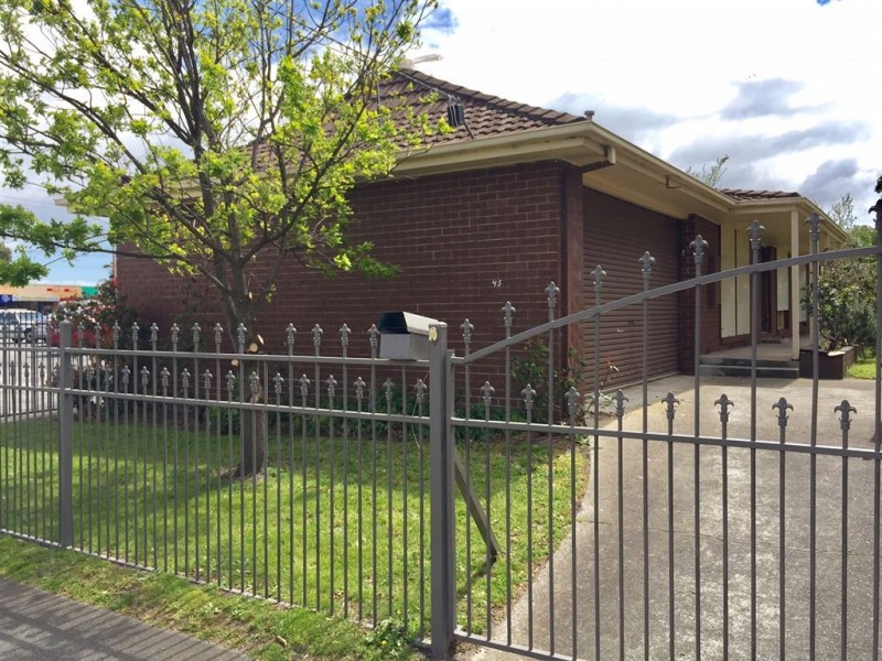45 Forest Drive, Frankston North VIC 3200
