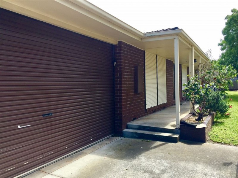 45 Forest Drive, Frankston North VIC 3200