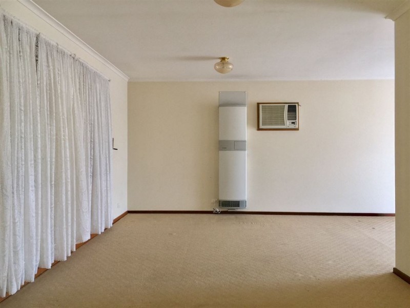 45 Forest Drive, Frankston North VIC 3200