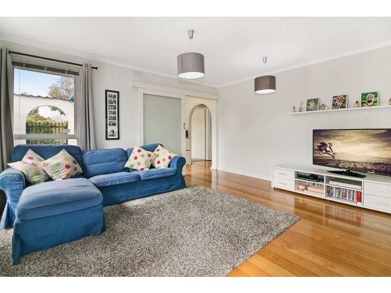 6 Benelong Crescent, Seaford VIC 3198