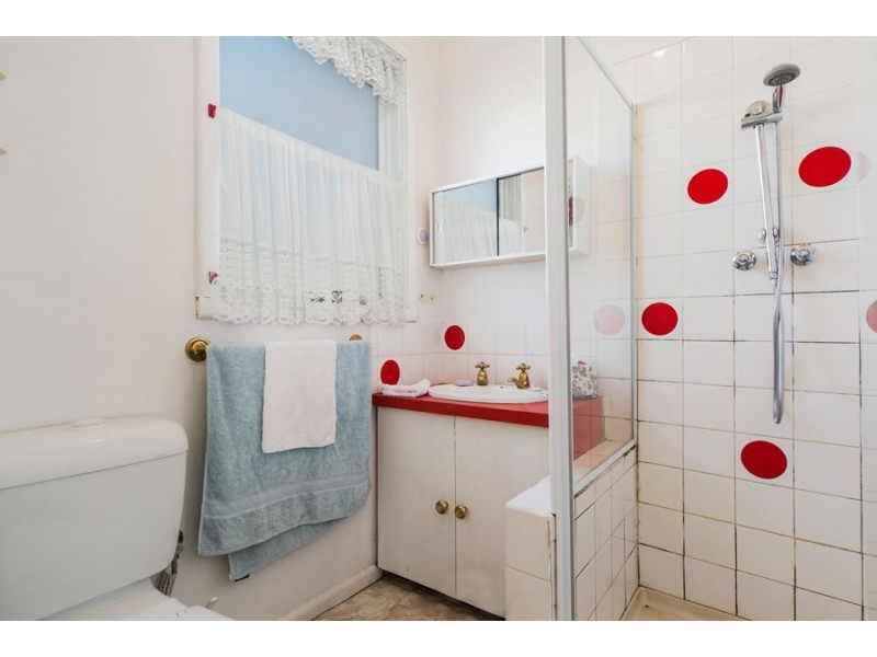 44 Rosslyn Avenue, Seaford VIC 3198