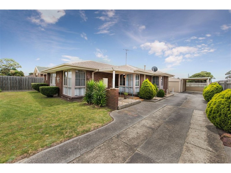 61 Maple Street, Seaford VIC 3198