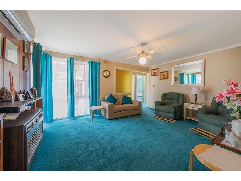 61 Maple Street, Seaford VIC 3198