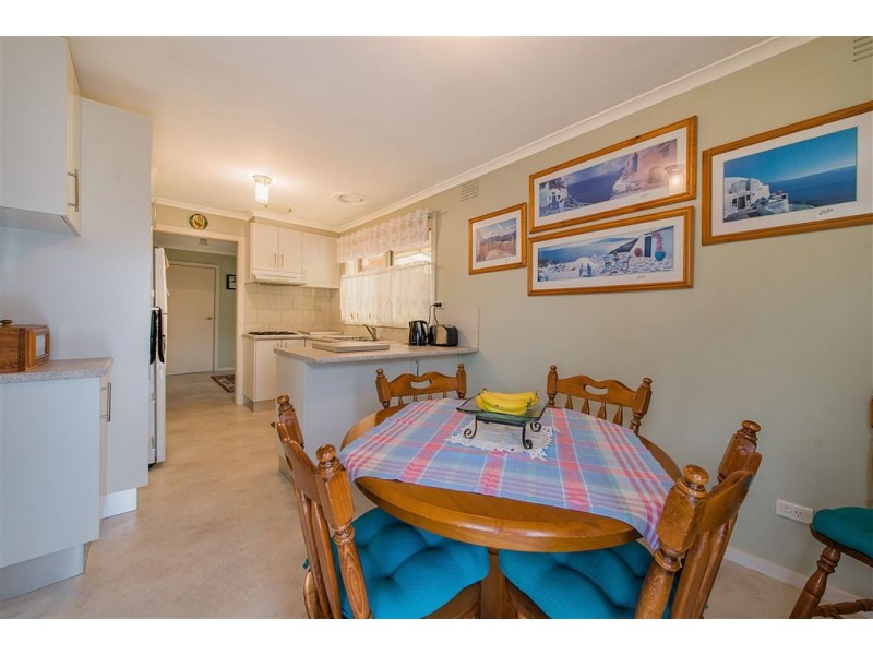 61 Maple Street, Seaford VIC 3198