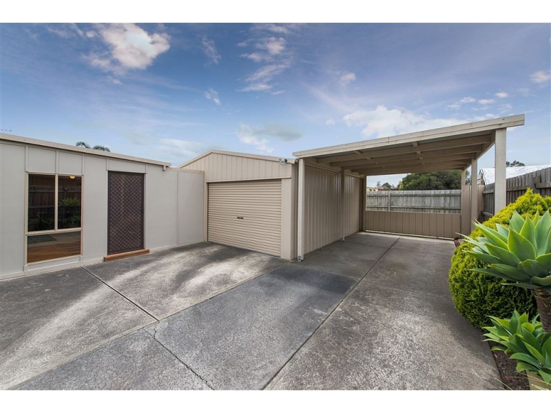 61 Maple Street, Seaford VIC 3198
