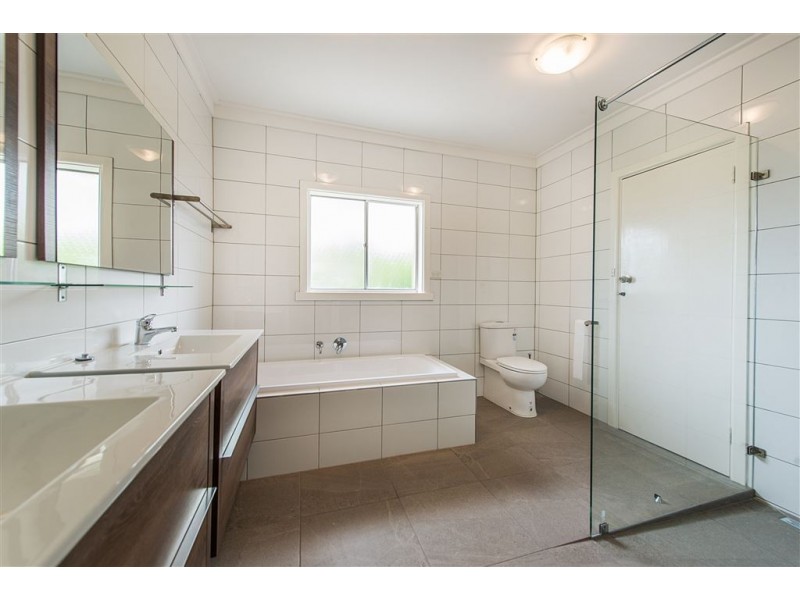 88 Kirkwood Avenue, Seaford VIC 3198