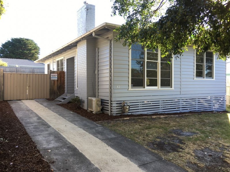 42 Frome Avenue, Frankston VIC 3199