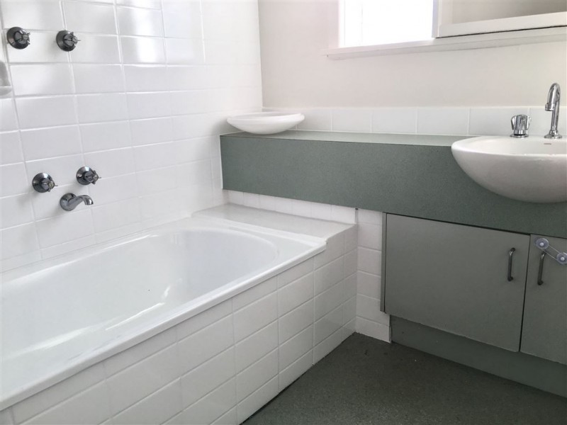 42 Frome Avenue, Frankston VIC 3199