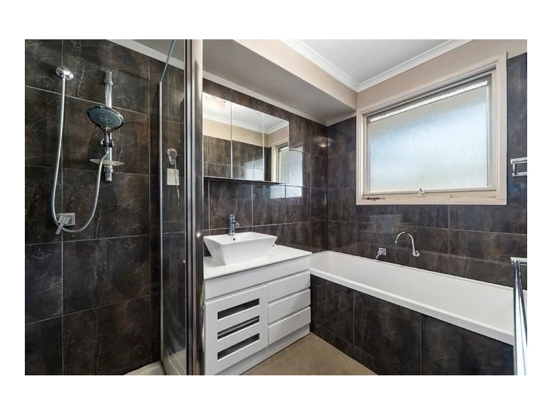 2 Ashworth Drive, Seaford VIC 3198