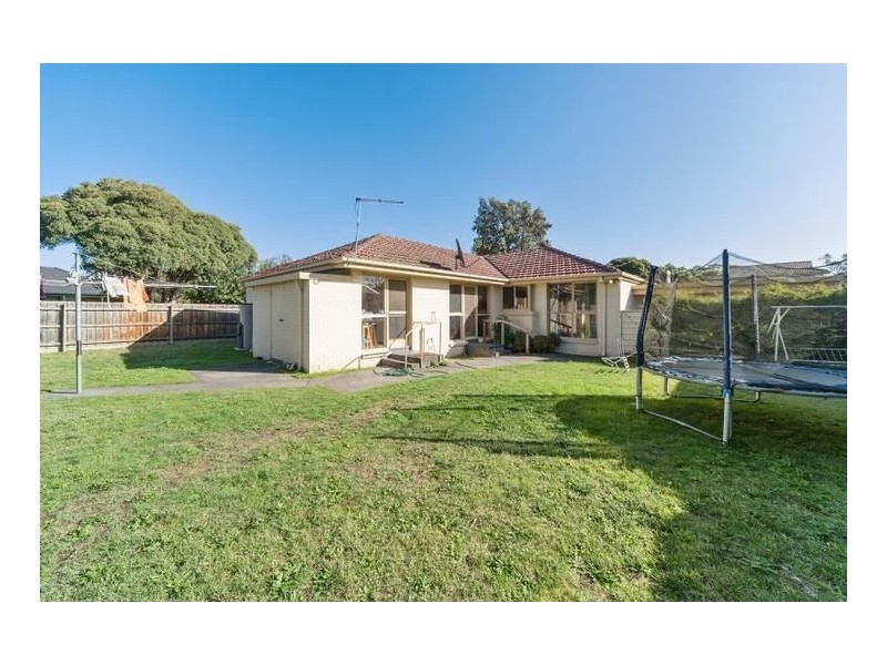 2 Ashworth Drive, Seaford VIC 3198