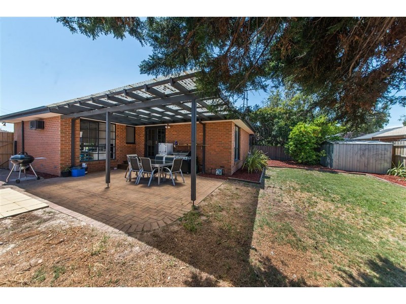 16 Charleville Court, Carrum Downs VIC 3201