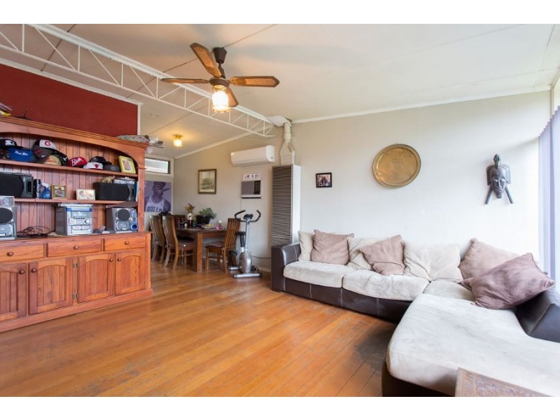 4 Clovelly Parade, Seaford VIC 3198