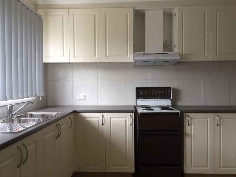 35 Silvertop Crescent, Frankston North VIC 3200