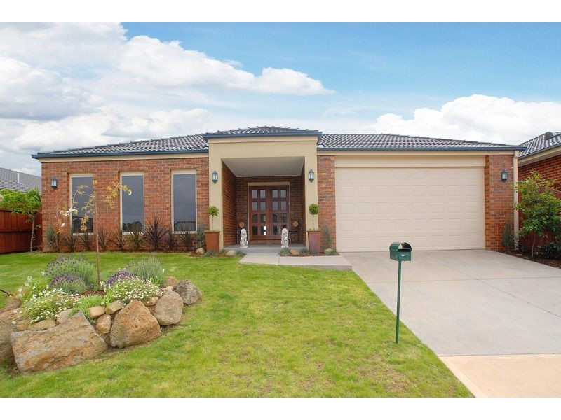 13 Kathleen Crescent, Tyabb VIC 3913