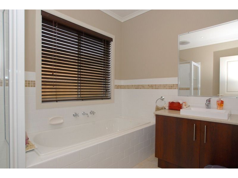13 Kathleen Crescent, Tyabb VIC 3913