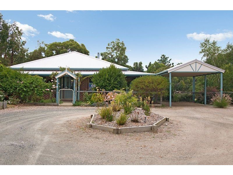 17 Clifford Drive, Tyabb VIC 3913