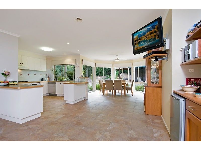 17 Clifford Drive, Tyabb VIC 3913