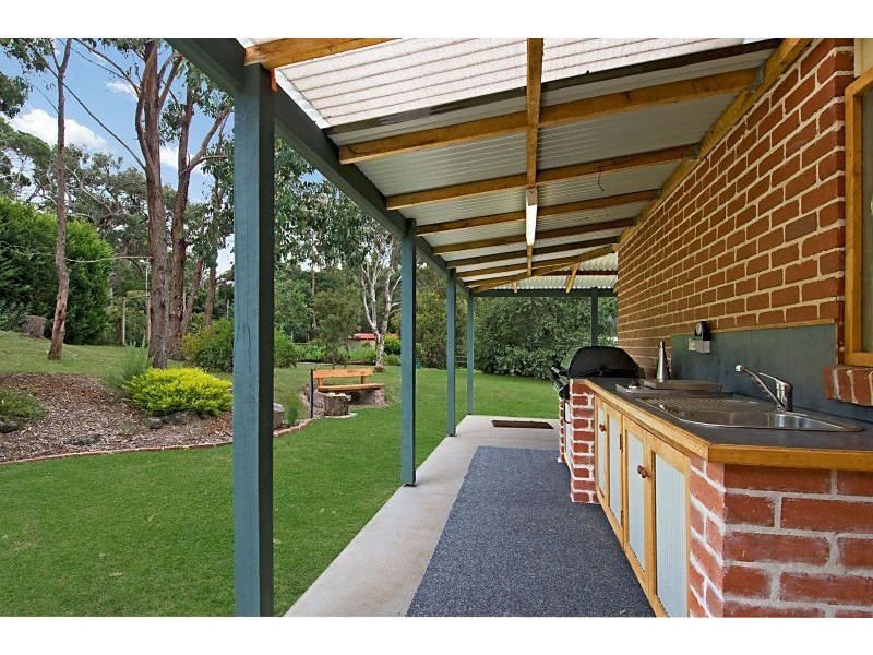 17 Clifford Drive, Tyabb VIC 3913