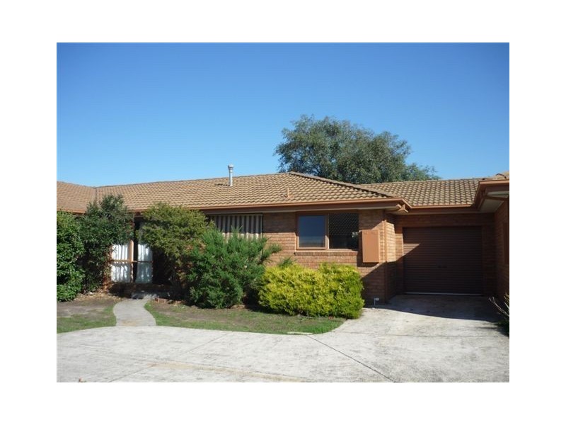 2/7 Guelph Street, Somerville VIC 3912