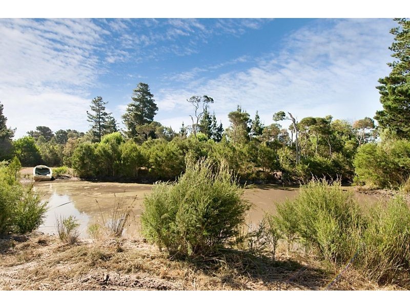 27 McKirdys Road, Tyabb VIC 3913